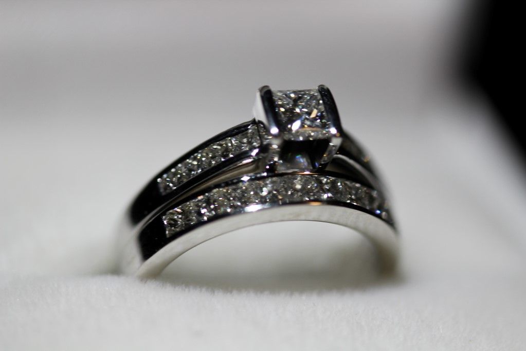 RRP 6350 Bridal Set Engagement Ring Wedding Ring 18ct