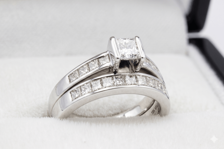 18kt White Gold Diamond Bridal Set Rings Michael Hill 7 RARE 18kt White Gold Princess Diamond Bridal Set Luxury Michael Hill Design Engagement & Wedding Ladies Ring